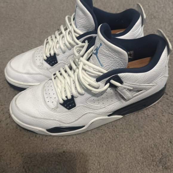 Air Jordan 4 Military Blue - Picture 3 of 4